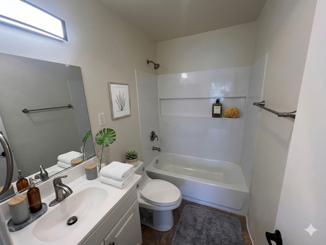 Photo - 7781 Archibald Ave