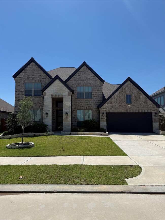 Building Photo - 563 Santa Rosa Hls Dr