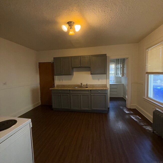 Photo - 153 Liberty St