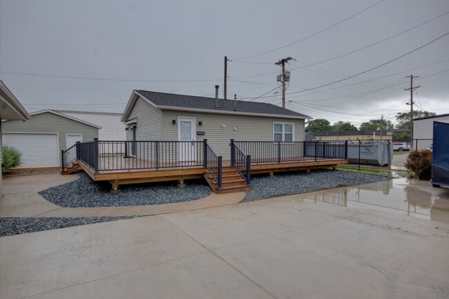 Remodeled 2 bed home - Remodeled 2 bed home
