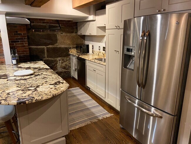 Kitchen - 90 Commercial St Unit 1B