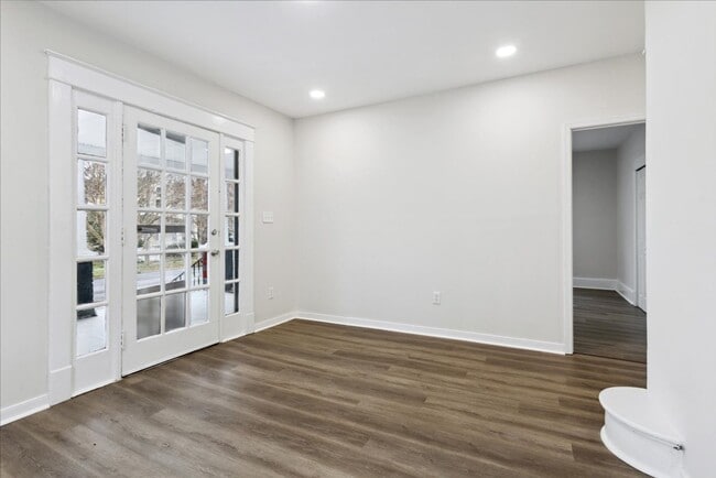 Photo - 1307 Holly Ave