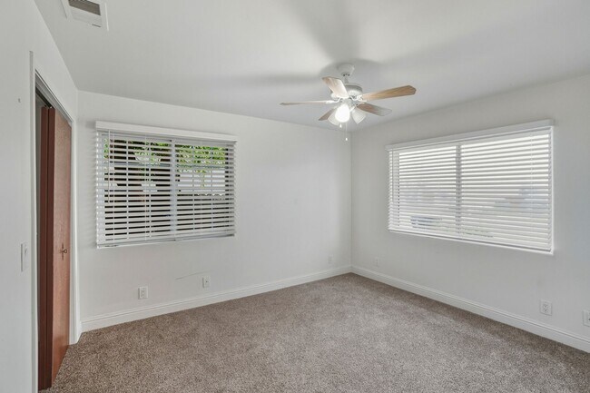 Photo - 2148 Irvin Wy