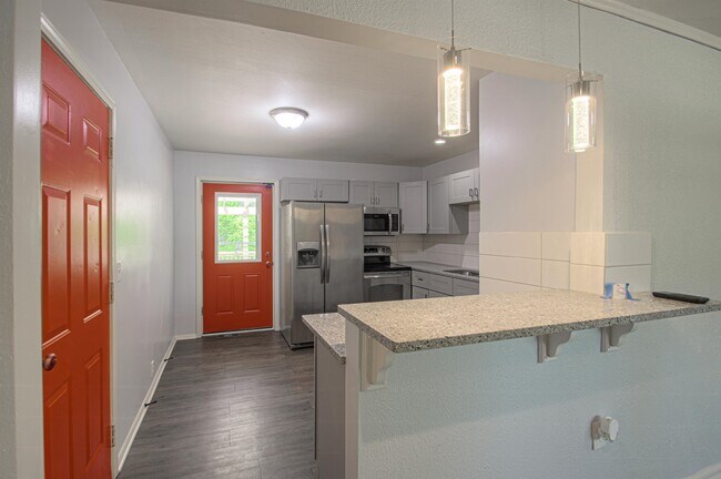 Photo - 10810 Ewing Ave