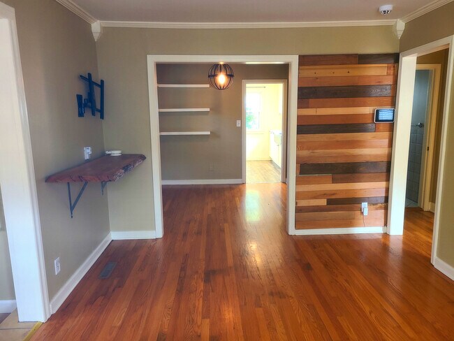 Photo - 8217 Belleview Ave