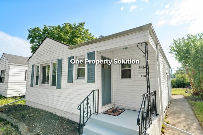 Photo - 5043 Washington St