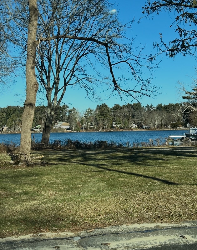 Building Photo - 1143 Sassaquin Ave