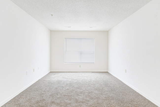 Photo - Meadowbrook Apartments