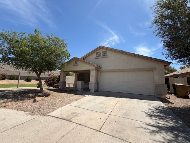 Building Photo - 1225 N 159th Dr