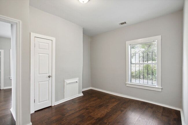 Photo - 1201 Unit House