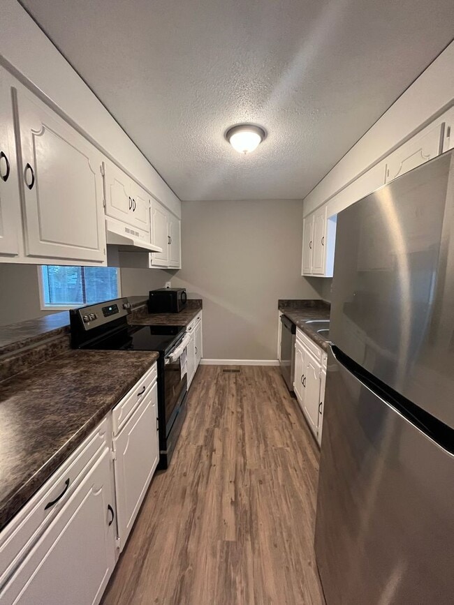 Photo - 2 Bedroom/1.5 Bathroom Townhome in Clemson, SC! Unit 10