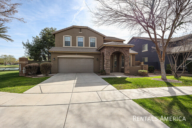 4-bedroom 3 bath home in Gilbert - 4-bedroom 3 bath home in Gilbert