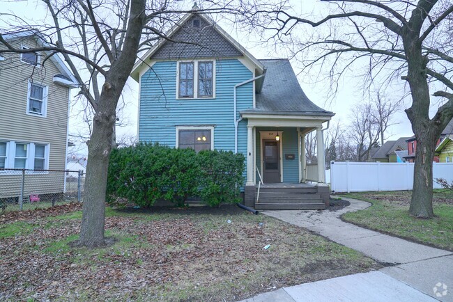 Building Photo - 214 Laporte Avenue Rental