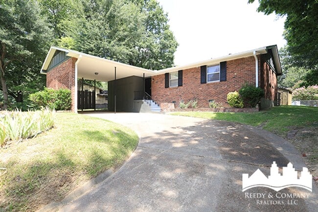 Photo - 2910 Dove St