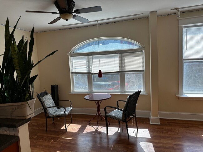 Photo - 1315 Park Rd NW