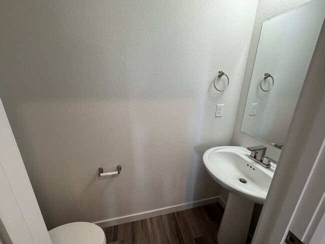 Photo - 1631 Elsie Jean Trl