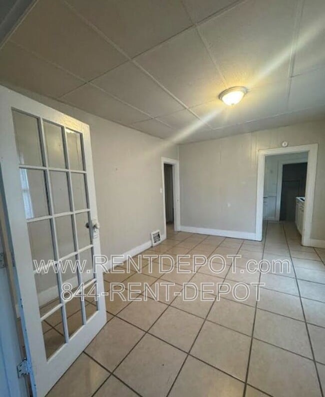 Photo - 1032 Jefferson Ave