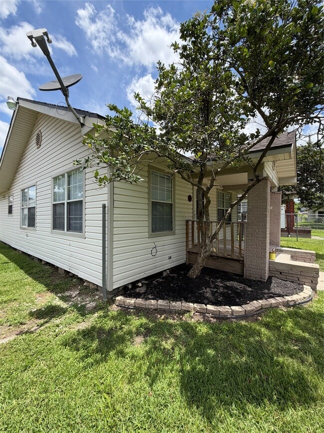 Photo - 111 Inlane St