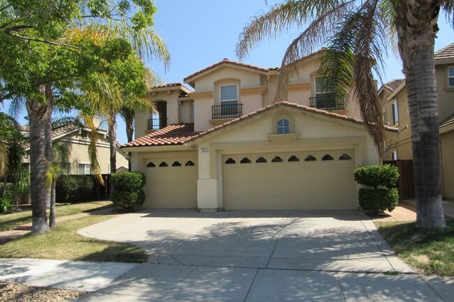 Building Photo - Beautiful Deer Ridge 4 Bed, 3 Bath Brentwo... Rental