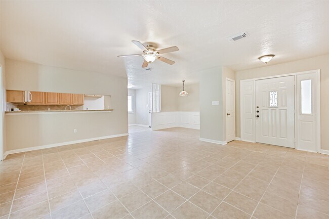 Photo - 1113 N Heron Dr