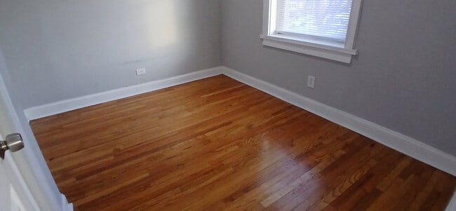 Photo - 1136 W 84th St Unidad 1136 W 84th Street