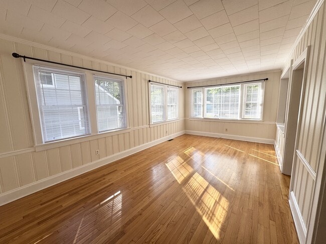 Photo - 1110 W Main St