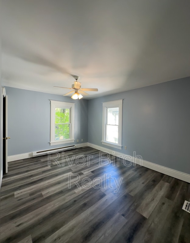 Photo - 430 W Edwards St