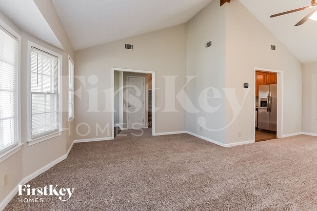 Photo - 5029 Shelley Ct NE