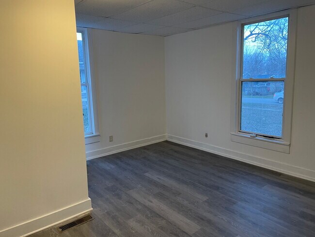 Photo - 909 N Olive St