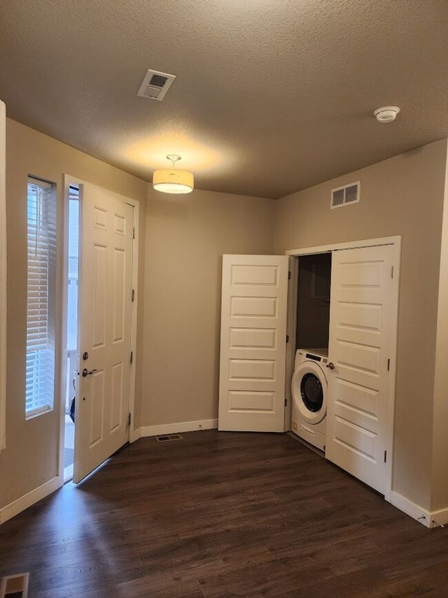 Photo - Long Realty & Property Management - Nearly New Home in Aurora **Half Off Rent June 2026**