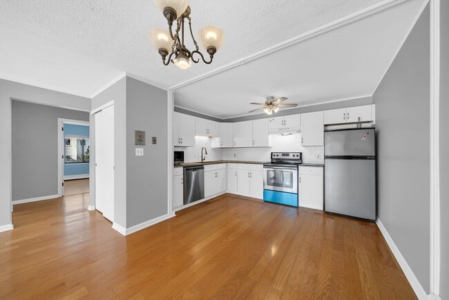 Photo - 27 Alpine St Unit 11