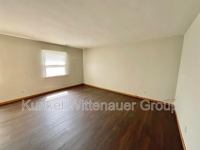 Photo - 1811 Jamestown Rd