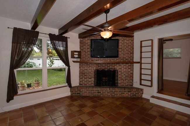 Photo - 4 bed/3 bath in College Park