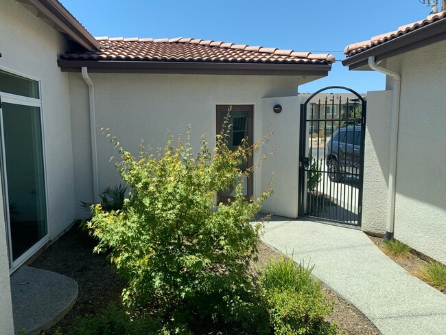 Photo - 159 N Belmont Rd