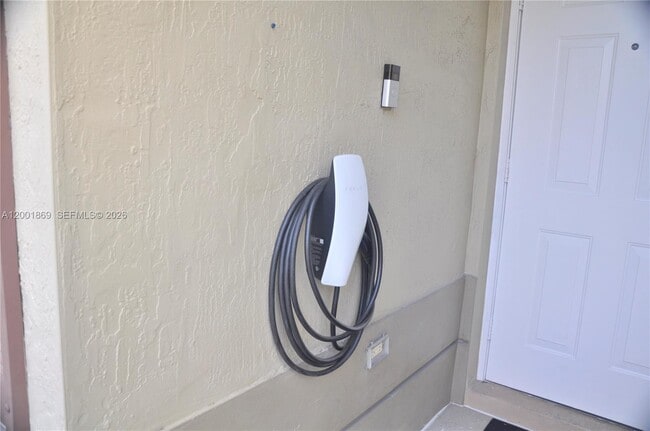Photo - 8261 NW 107 Ct