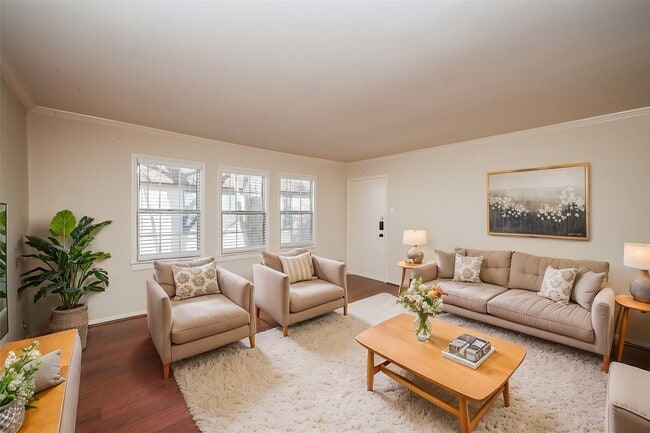 Building Photo - 5230 Arboles Dr Unit 4