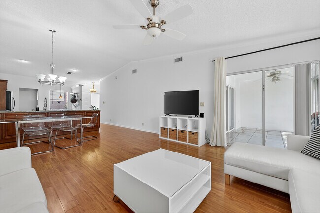 Photo - 6070 Sunny Manor Ct