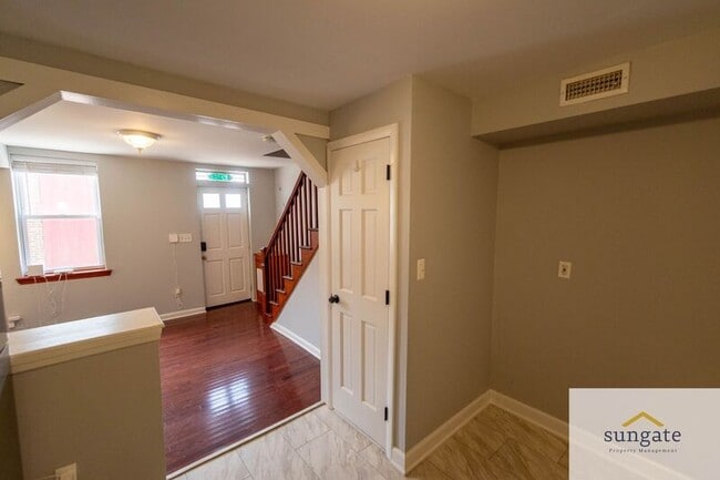 Photo - 427 S Durham St