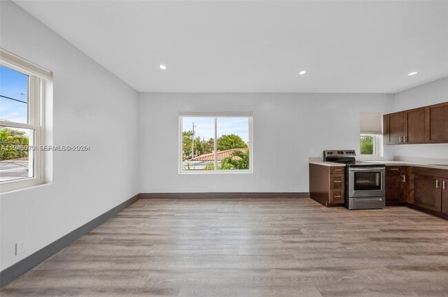 Photo - 1020 SW 23rd Ave Unit 3