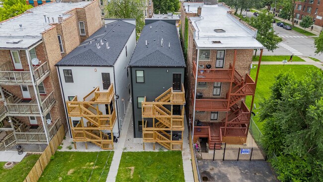 Photo - 5534 S Michigan Ave