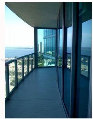 Photo - 888 Biscayne Blvd Unidad 2811