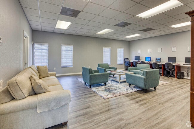 Clubhouse - 6720 S Lois Ave Tampa, FL 33616 - Gardens at South Bay