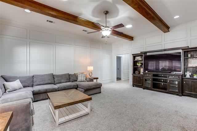 Photo - 2211 Bluebonnet Dr