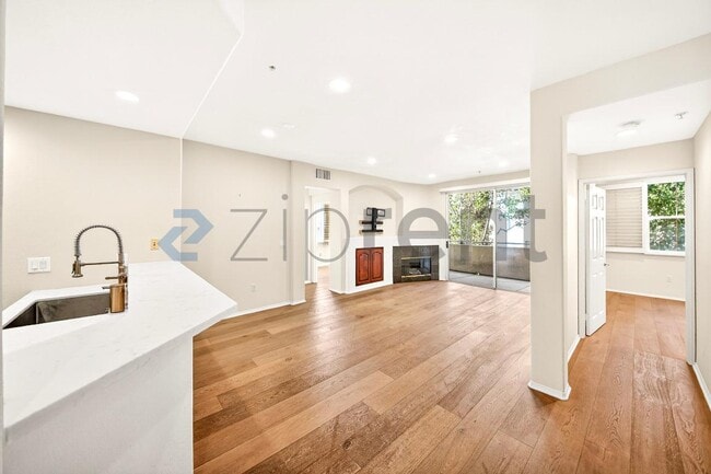 Photo - 13075 Pacific Promenade