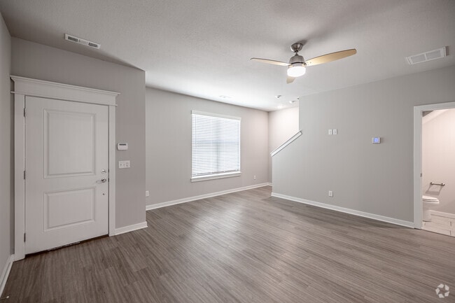 3BR, 2.5BA - 1,289SF - Living Room