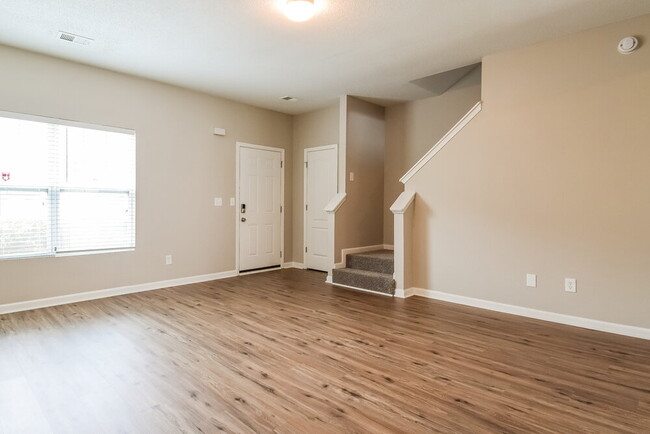 Photo - 2285 Bigwood Trl