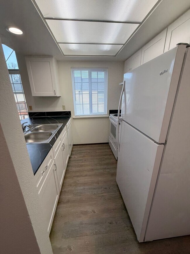 Photo - 5691 Eagle Pkwy Unit 2