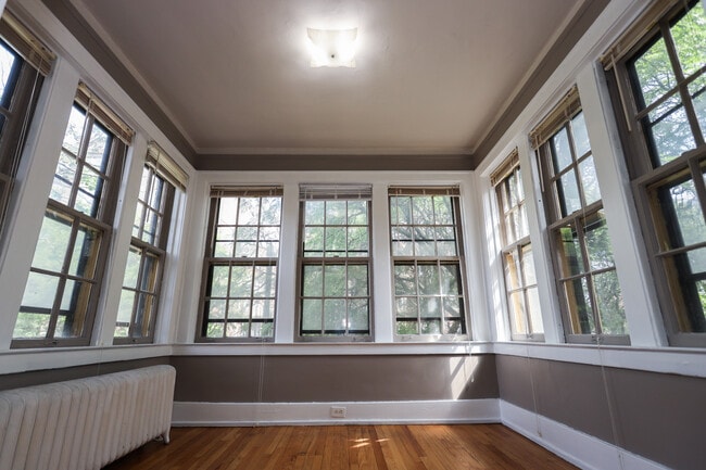 Building Photo - 691 Seward Rental