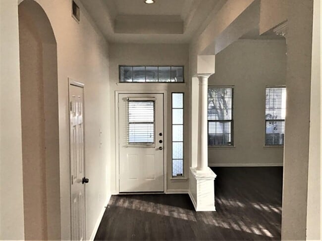 Photo - 15207 Henderson Point Dr