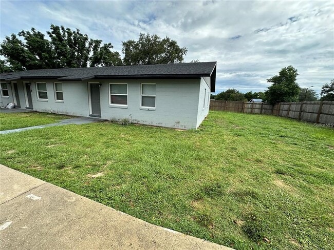 Building Photo - 1112 Martin St Unit C